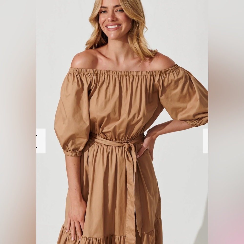 Label of Love Tan tierred puff sleeve dress - Picture 3 of 11